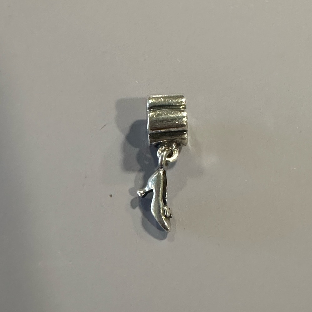 Pandora retired high heel dangling charm - Picture 3 of 4